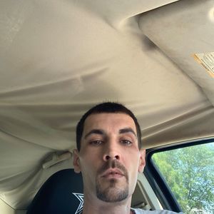 Meet your Posher, Milond